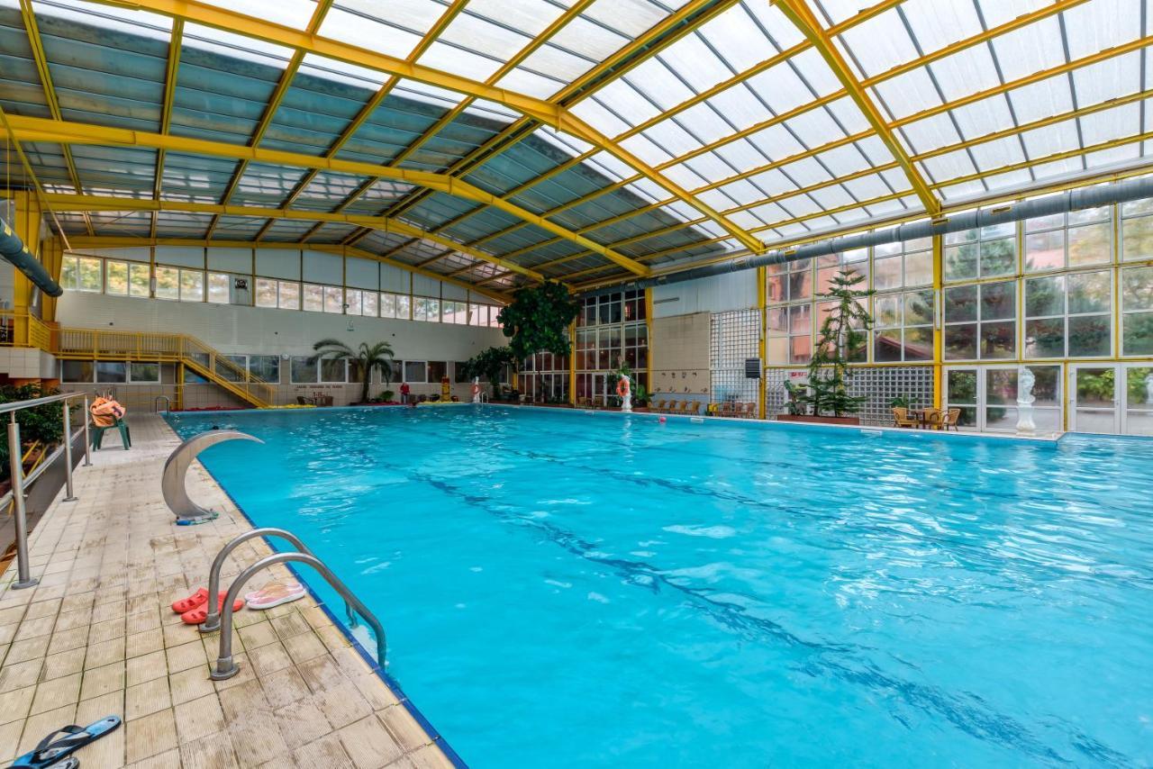 Hotel Gracja Гожув-Велькопольски Экстерьер фото