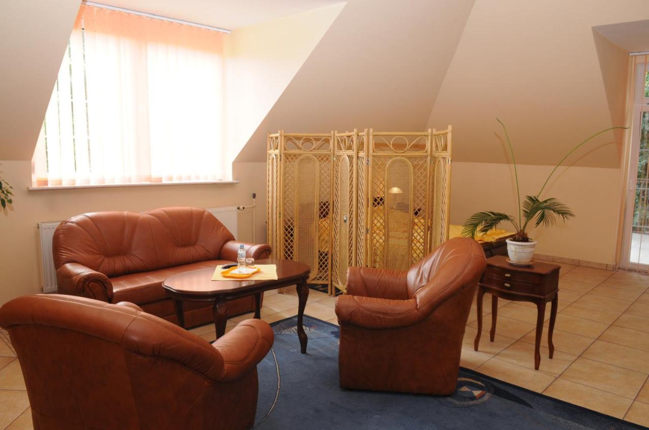 Hotel Gracja Гожув-Велькопольски Экстерьер фото