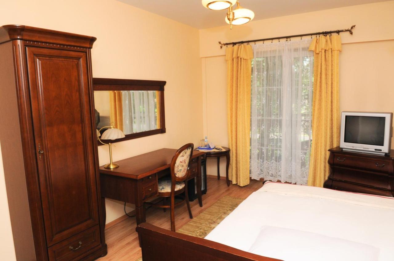 Hotel Gracja Гожув-Велькопольски Экстерьер фото