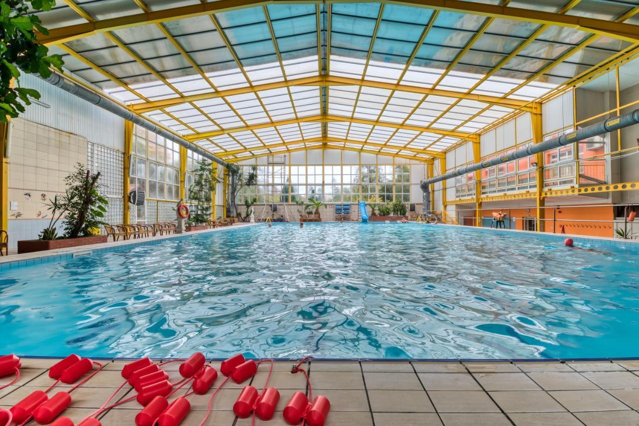 Hotel Gracja Гожув-Велькопольски Экстерьер фото