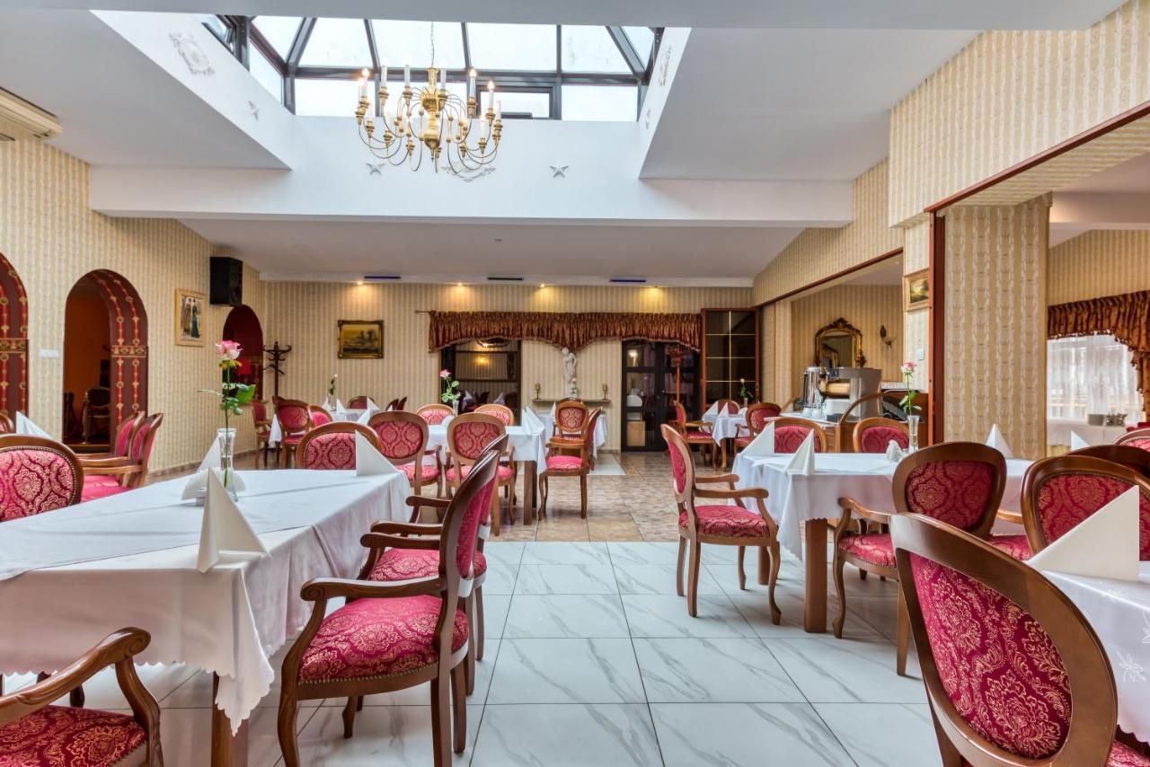 Hotel Gracja Гожув-Велькопольски Экстерьер фото